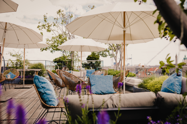 PNGSummer_Lounge